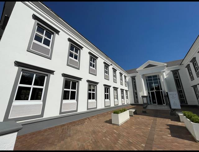 279M² OFFICE TO LET IN BRYANSTON